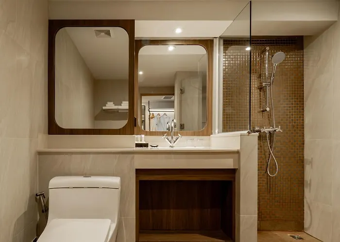Away Sukhumvit 4*