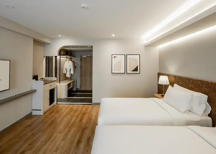 Away Sukhumvit Hotel 4*